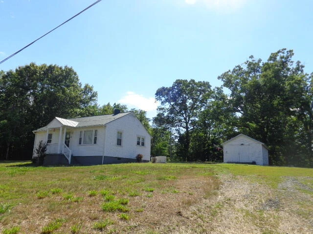 1827 Salem Rd - Photo 3