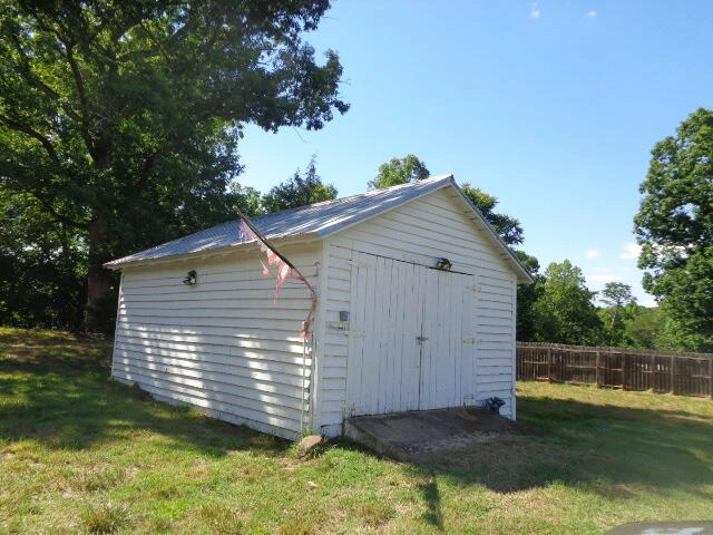 1827 Salem Rd - Photo 9