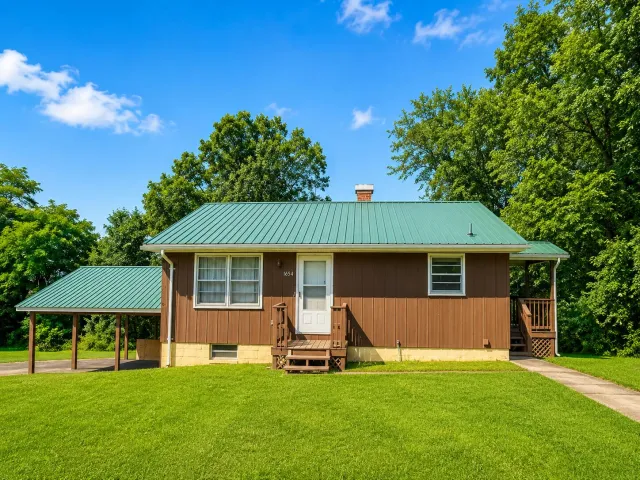 1654 S Edgewood Ave, Covington, VA, 24426