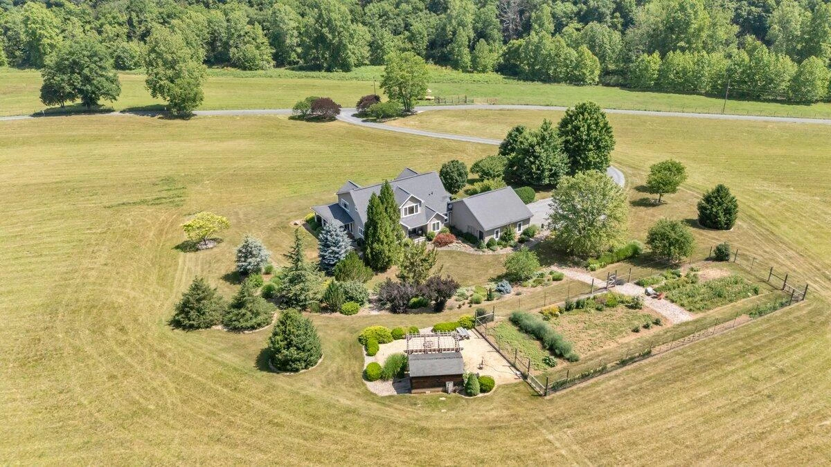 80 E Field Rd - Photo 56