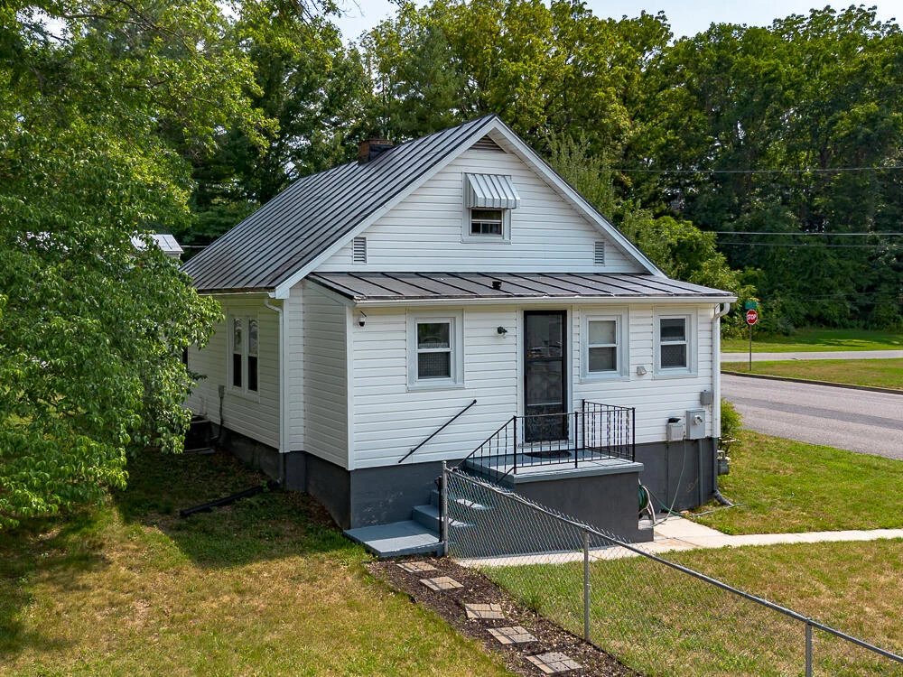 177 W 28TH St - Photo 5