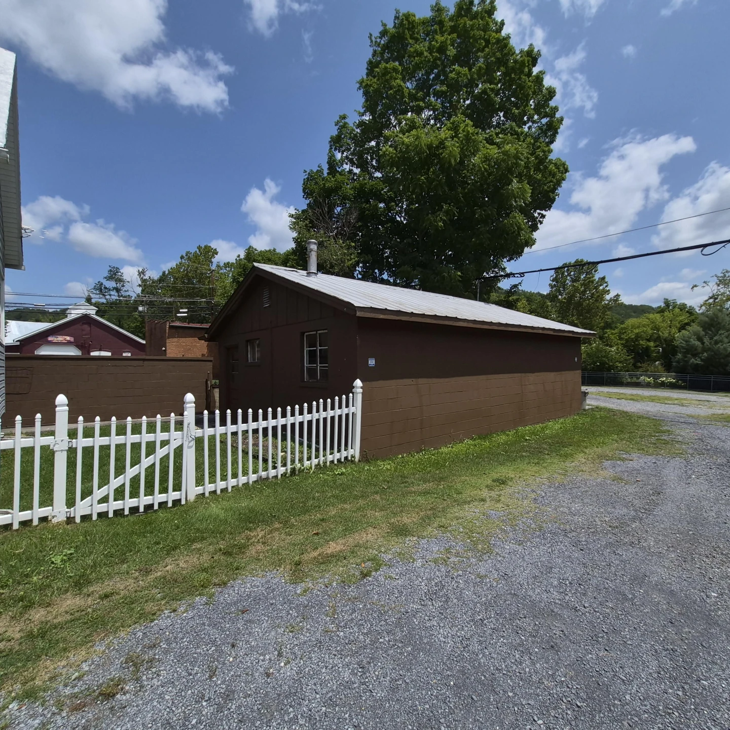 416 Commercial Ave - Photo 17