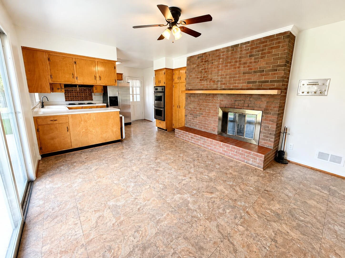 833 Acacia Ave - Photo 10