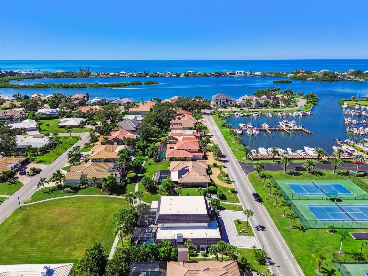 225 Harbor House Dr  Osprey  FL 34229