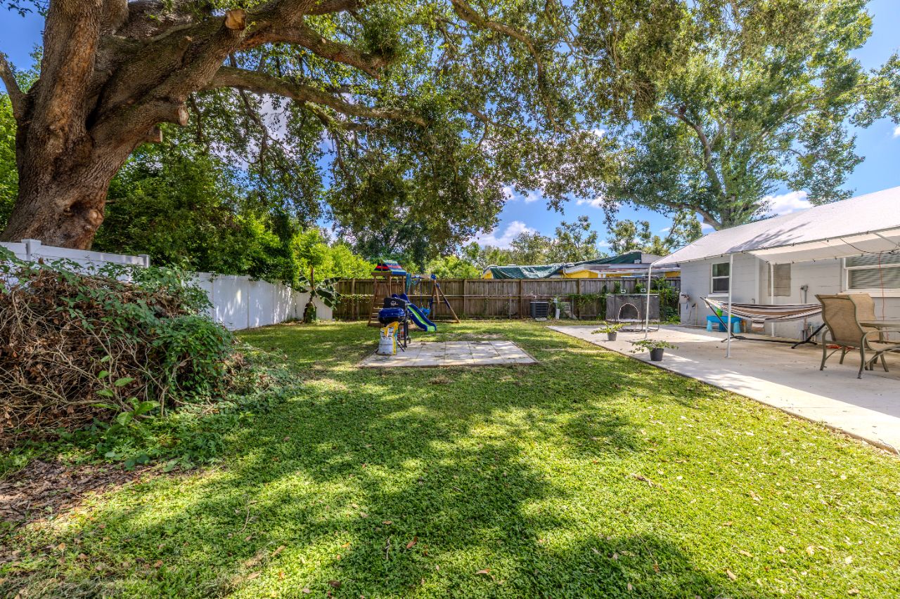 4210 E Sandalwood Cir S Tampa FL 33617