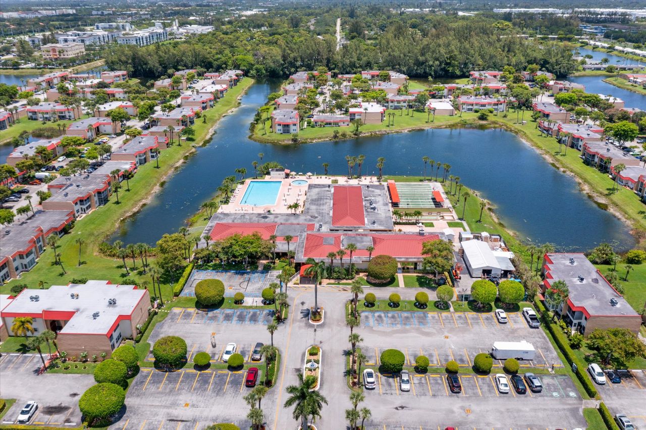 117 Lake Dora Drive West palm beach Fl 33411