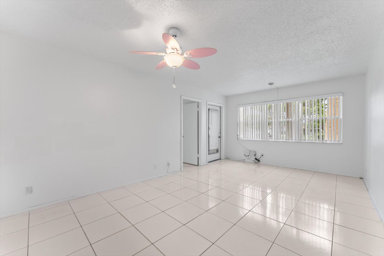 117 Lake Dora Drive West palm beach Fl 33411