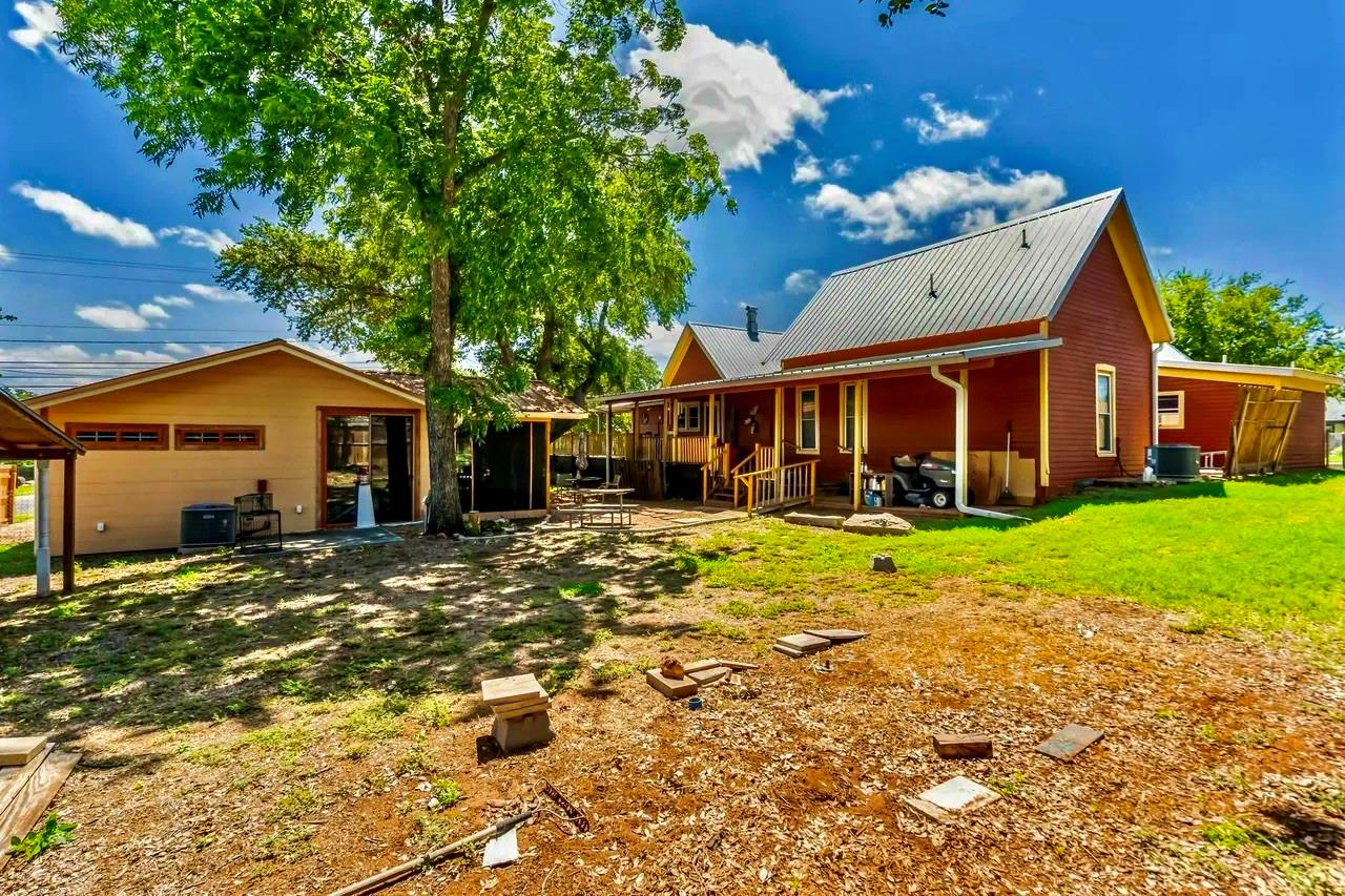 1307 WRIGHT ST photo 6