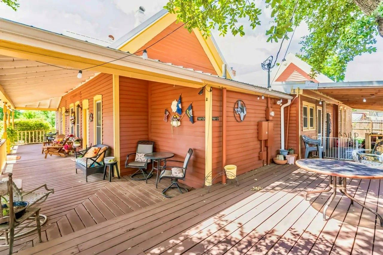 1307 WRIGHT ST photo 8