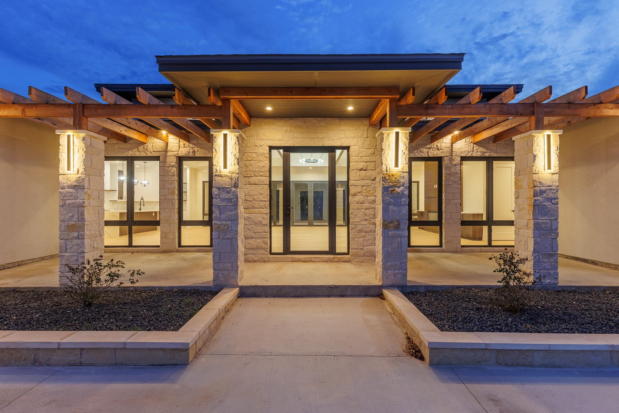 6425 Ranch Road 962 W photo 4