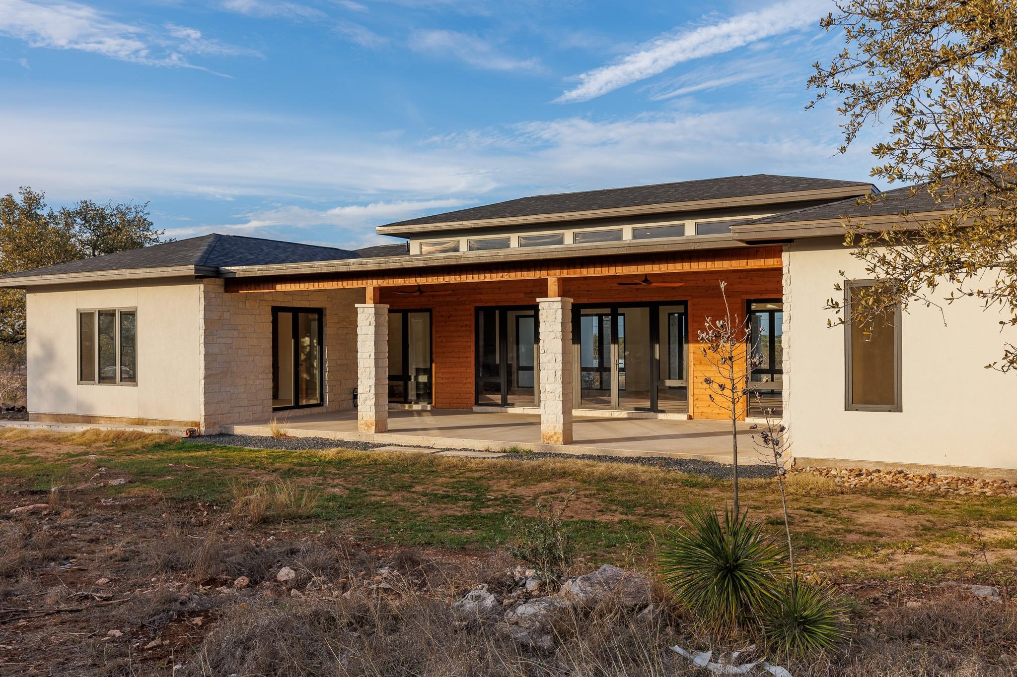 6425 Ranch Road 962 W photo 5