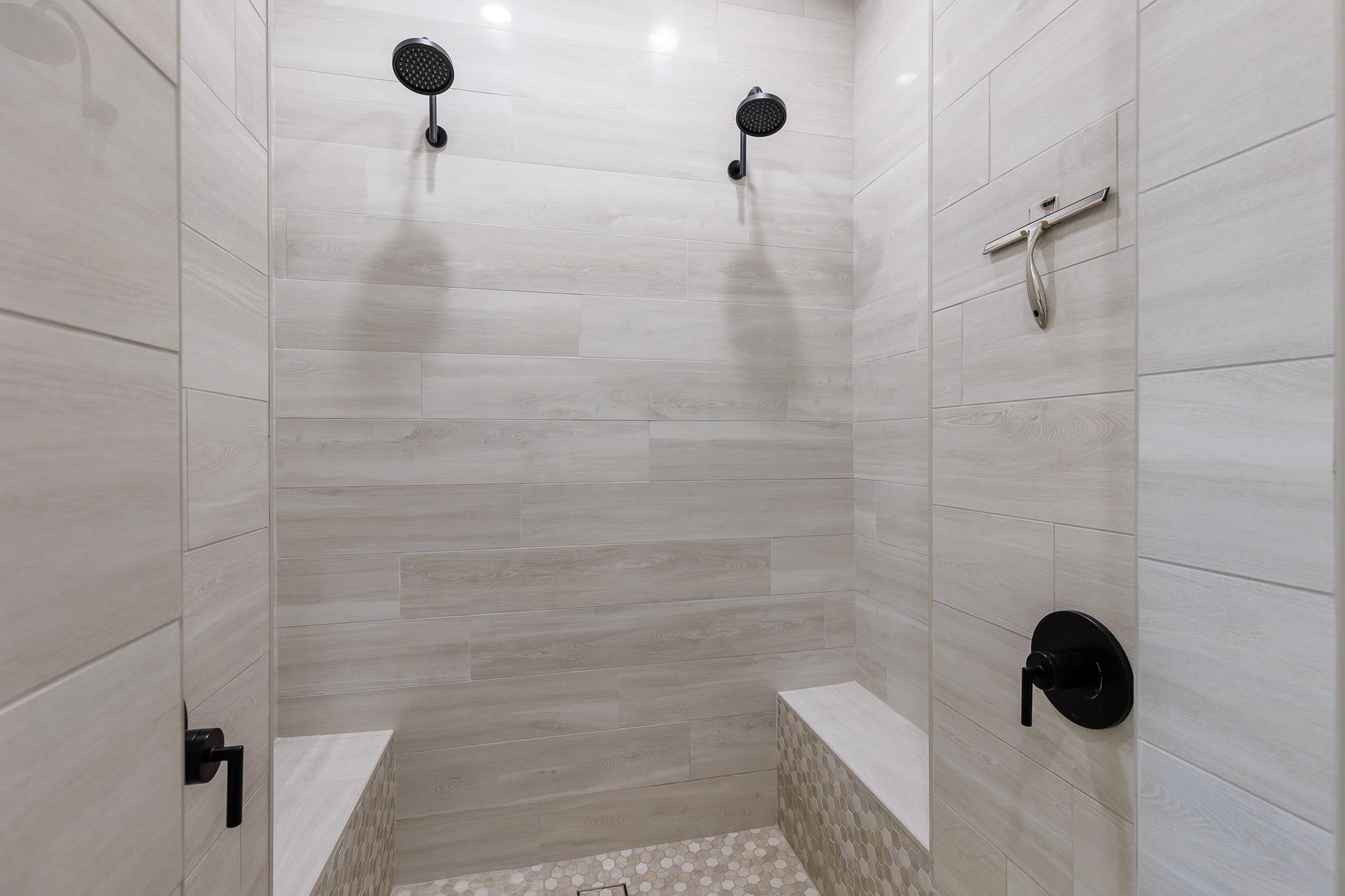 241 Lazy Oaks LN photo 21