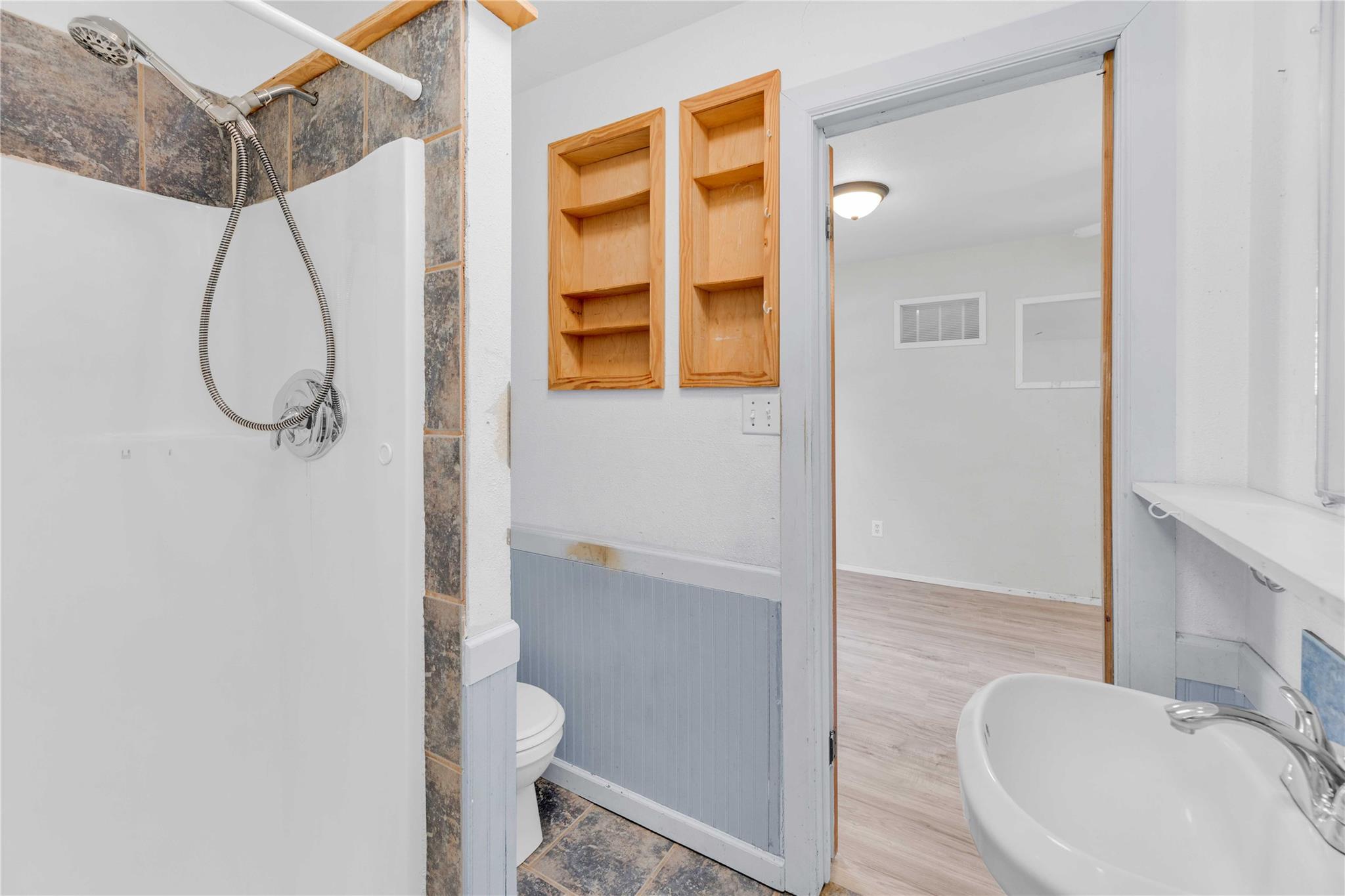 20235 Engelmann LN photo 16