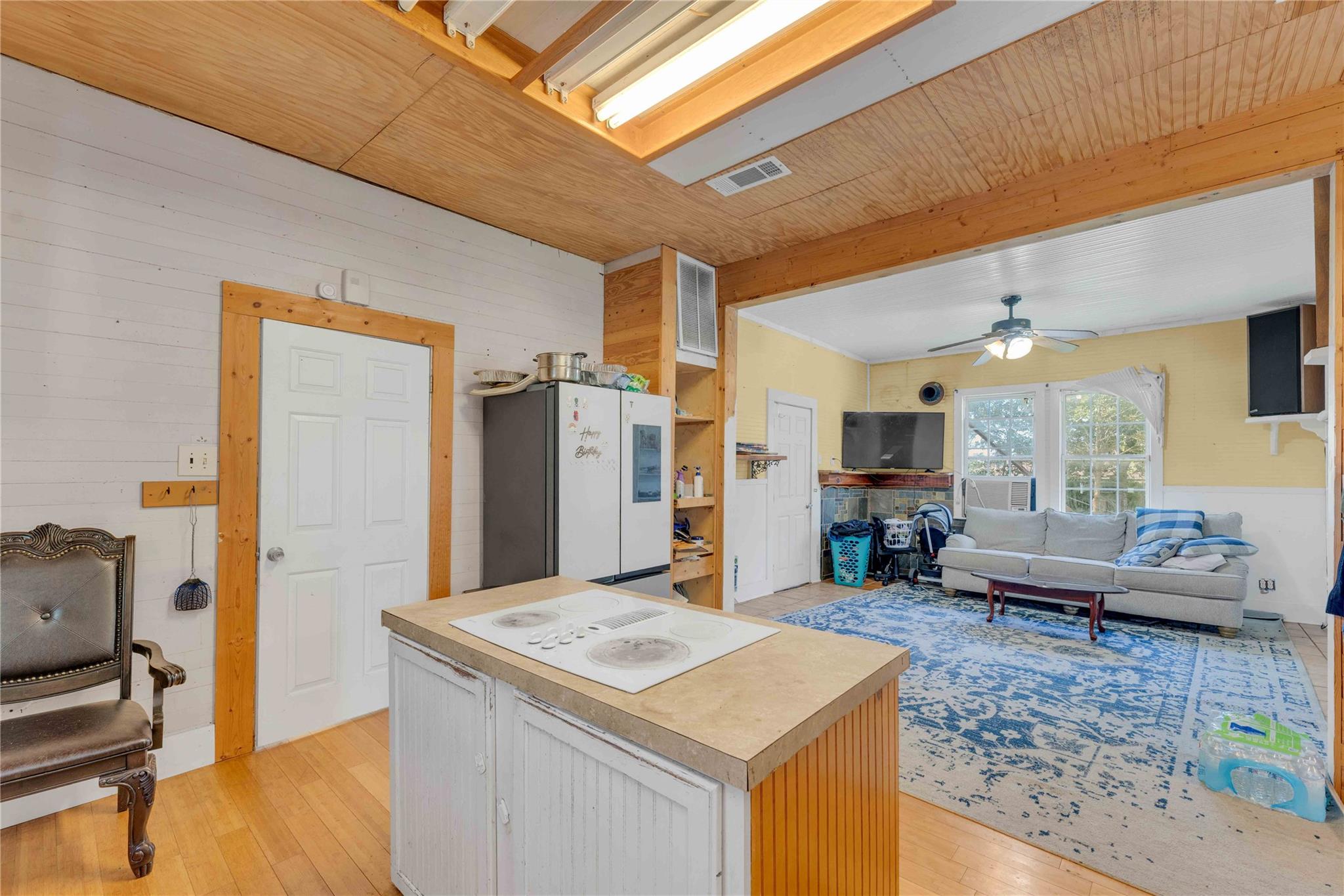 20235 Engelmann LN photo 24