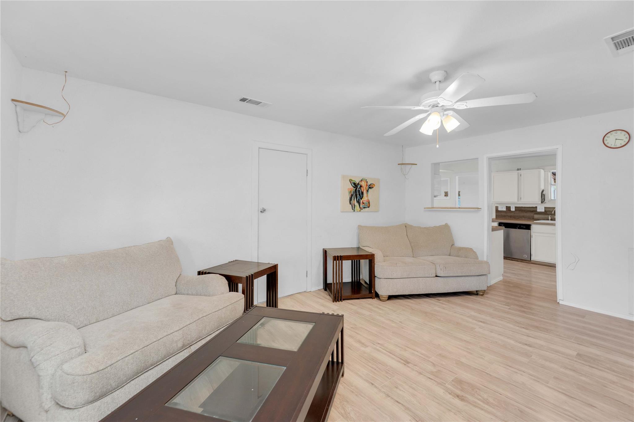 20235 Engelmann LN photo 5