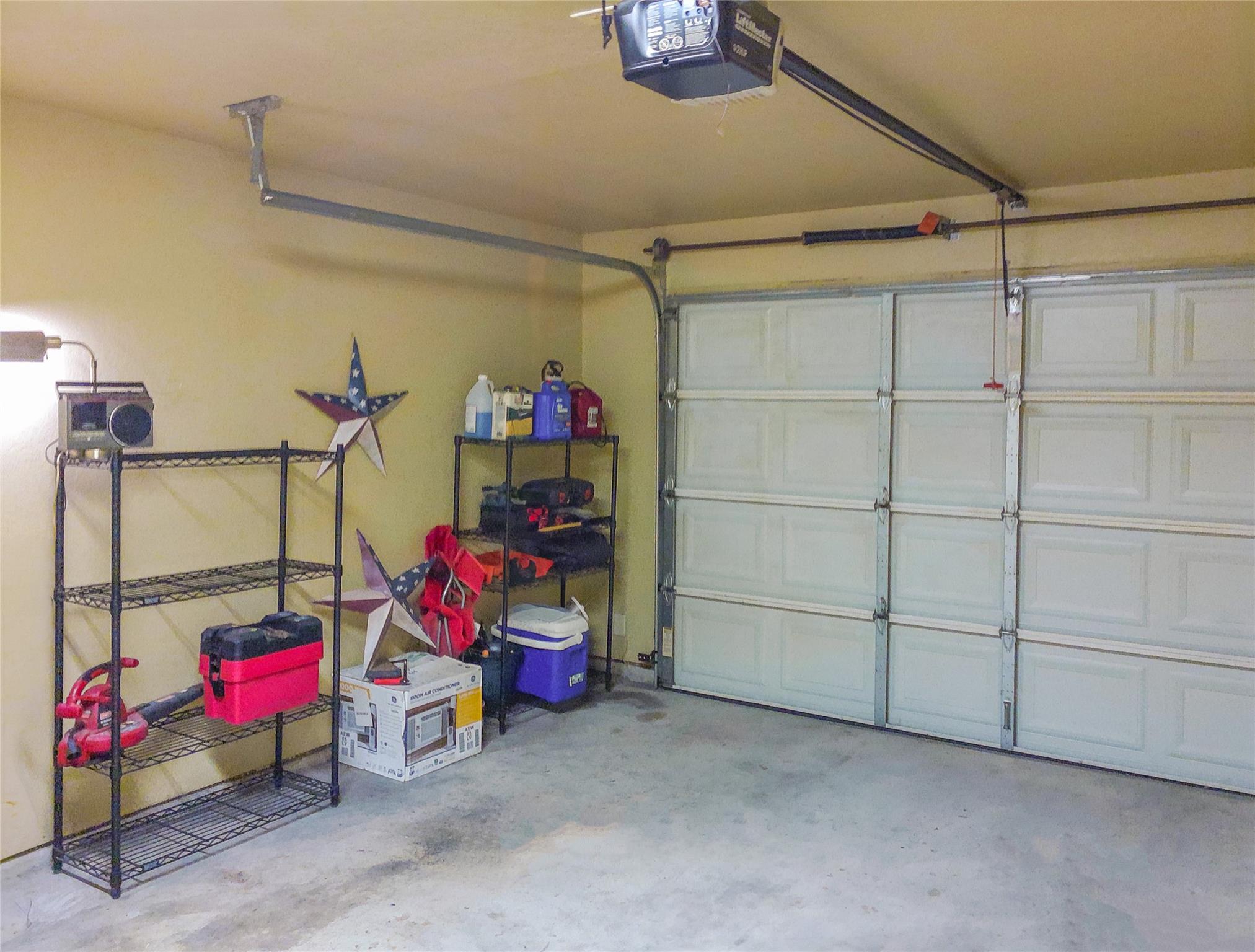 107 Garrett Way photo 34