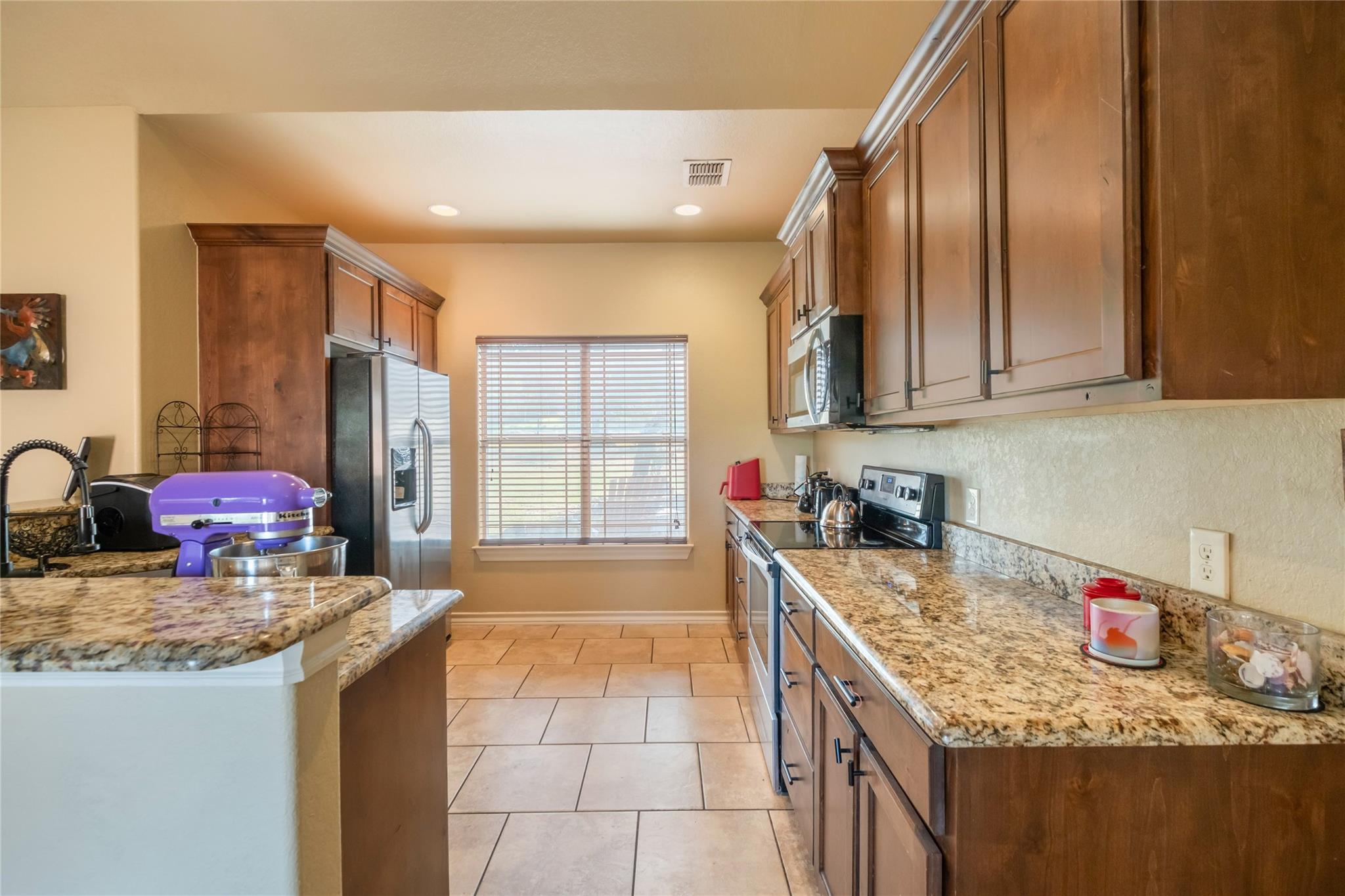 107 Garrett Way photo 11
