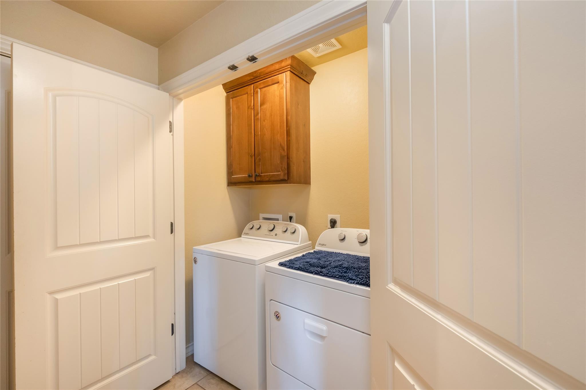 107 Garrett Way photo 14
