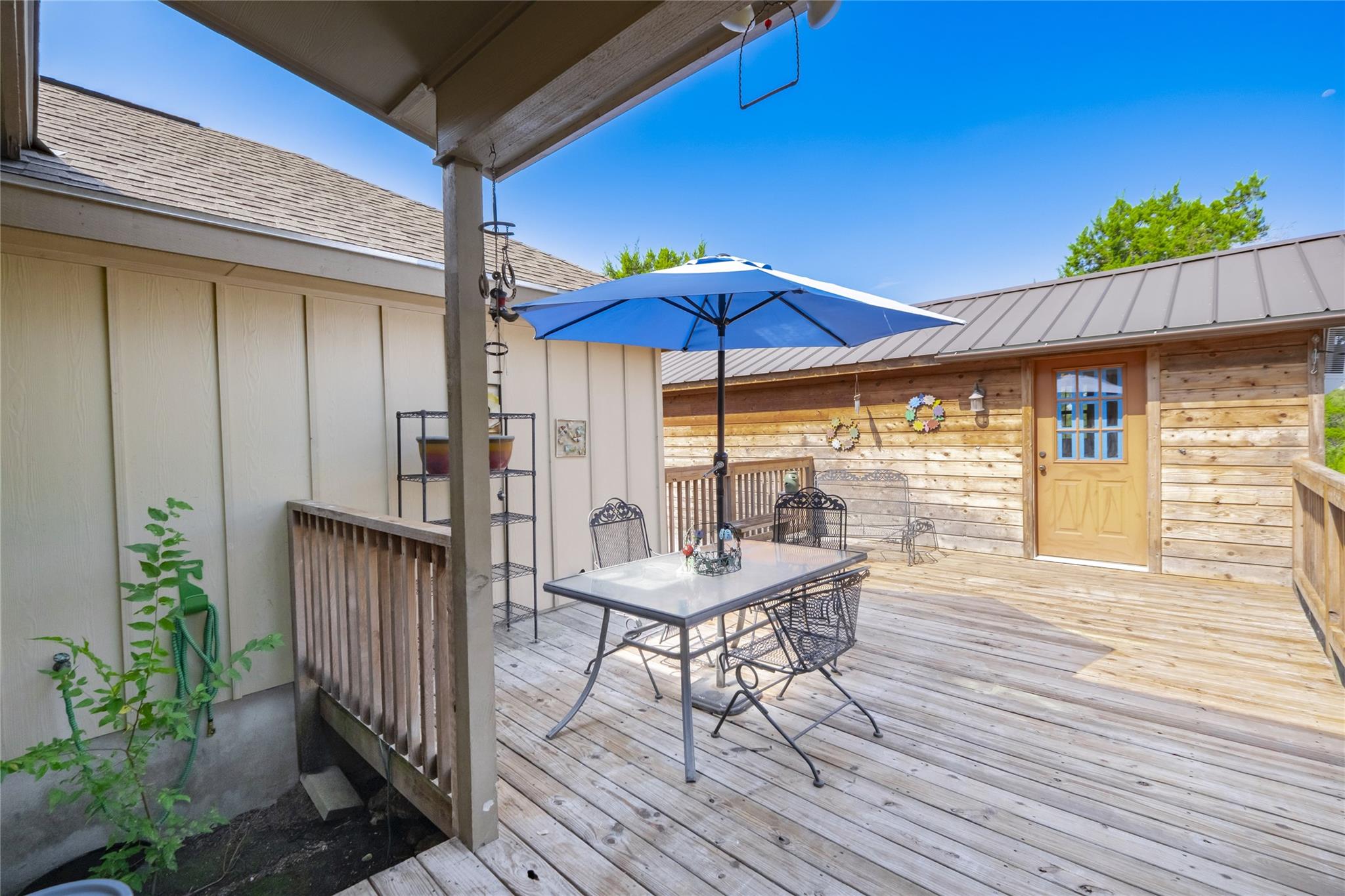 107 Garrett Way photo 24