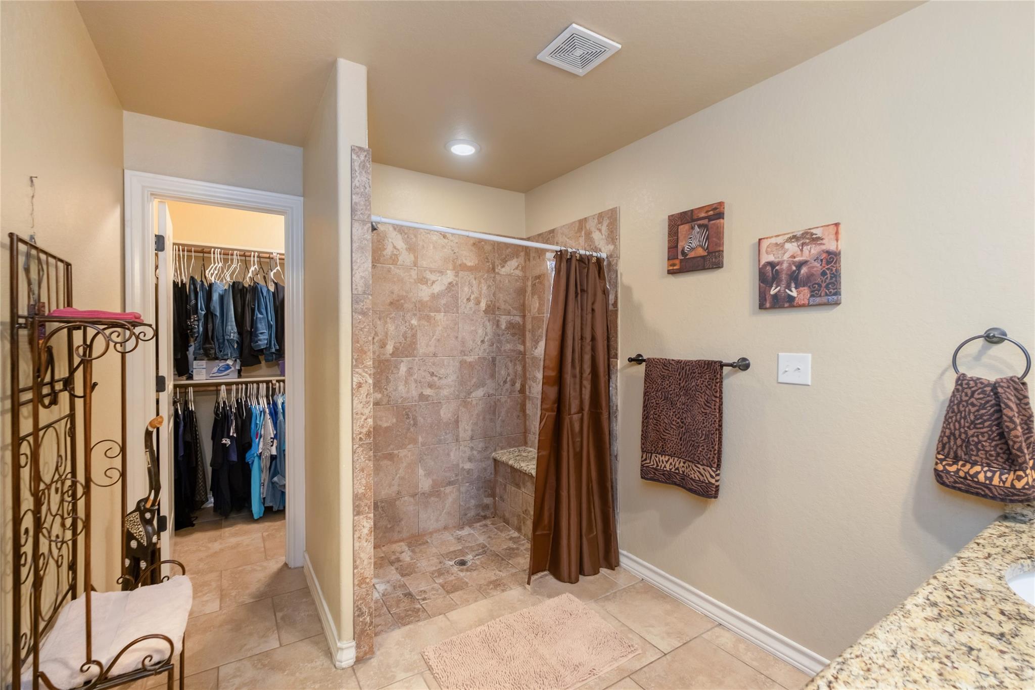 107 Garrett Way photo 17
