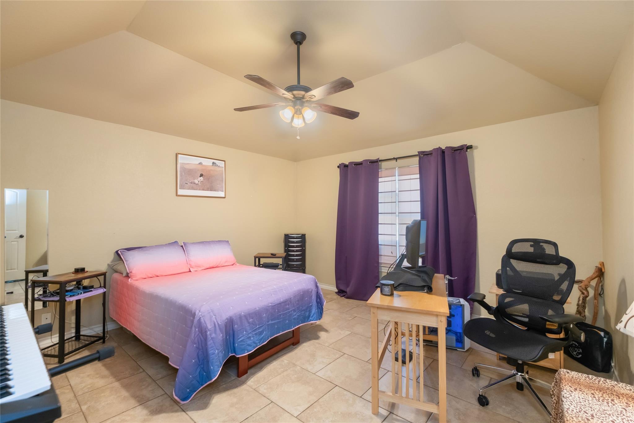 107 Garrett Way photo 15