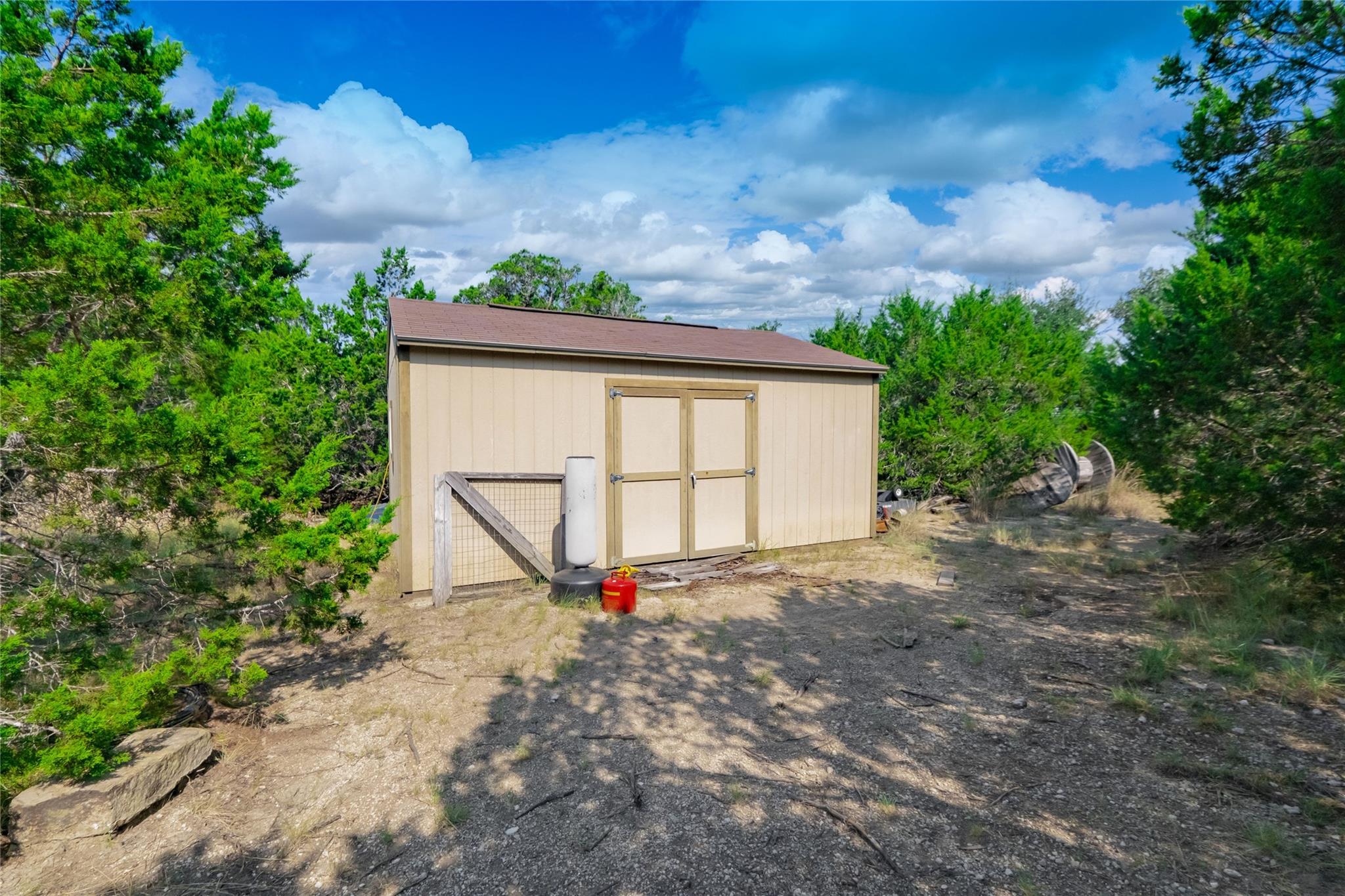 107 Garrett Way photo 35