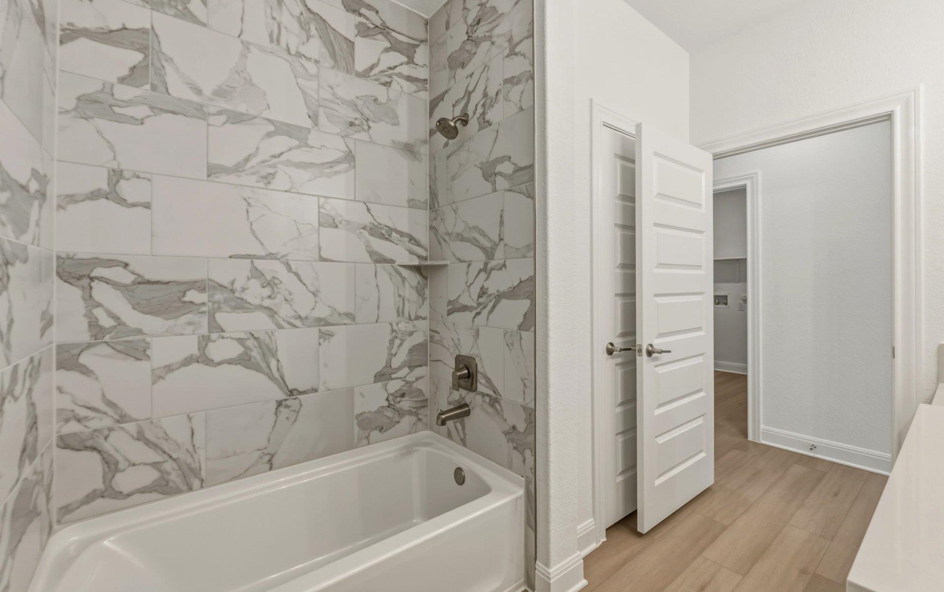 6900 Cliff Rose DR photo 18