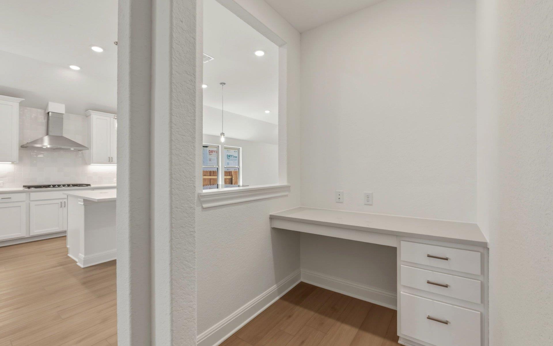 6900 Cliff Rose DR photo 15