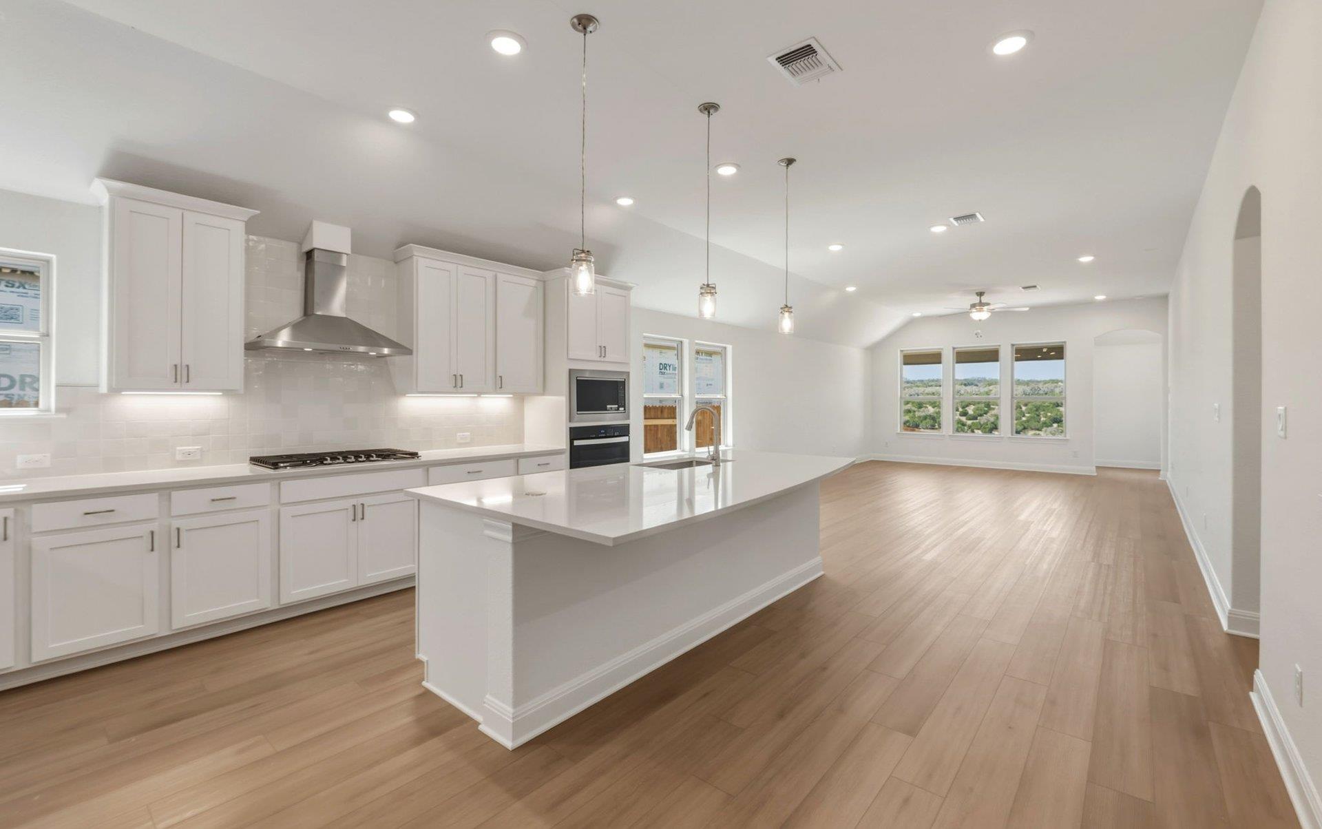 6900 Cliff Rose DR photo 3