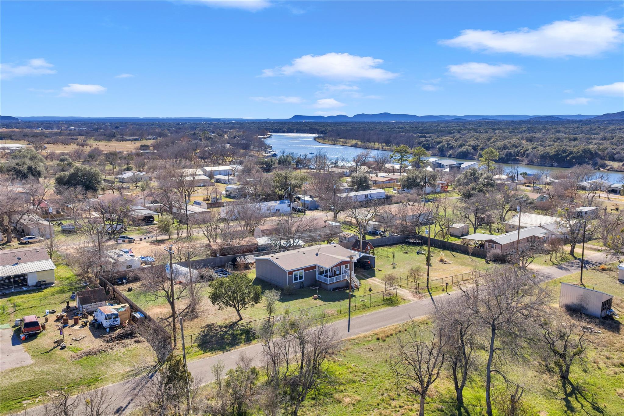 1107 Seneca DR photo 30