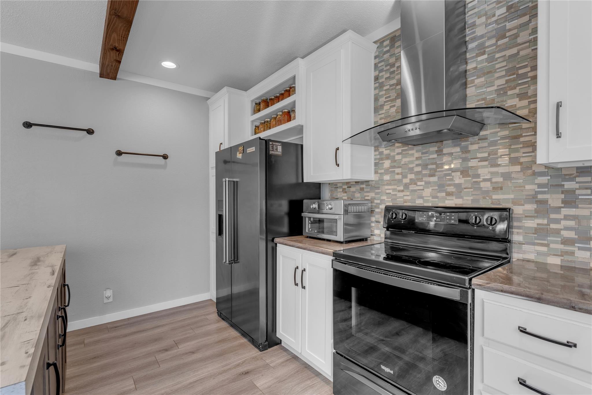 1107 Seneca DR photo 7