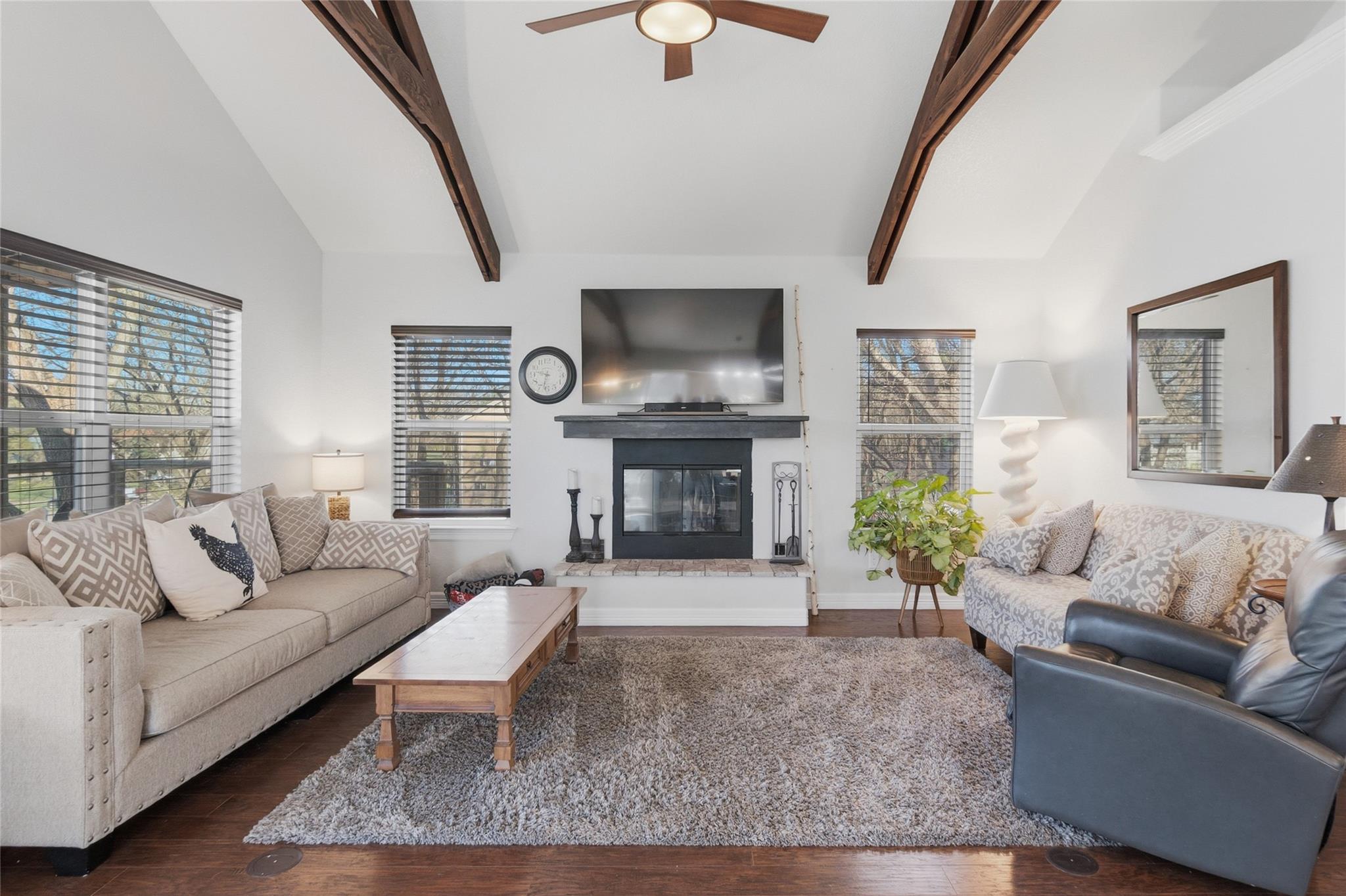 121 Lakeside DR photo 10