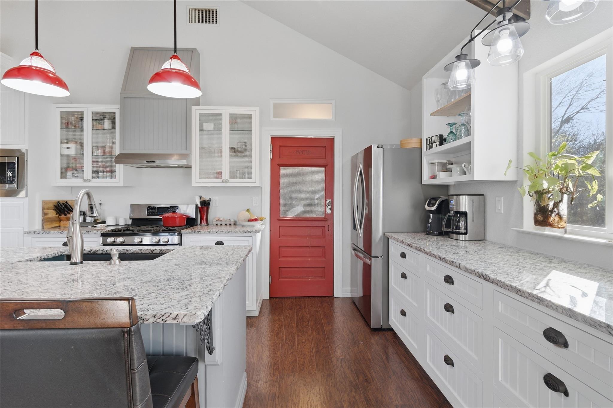 121 Lakeside DR photo 16