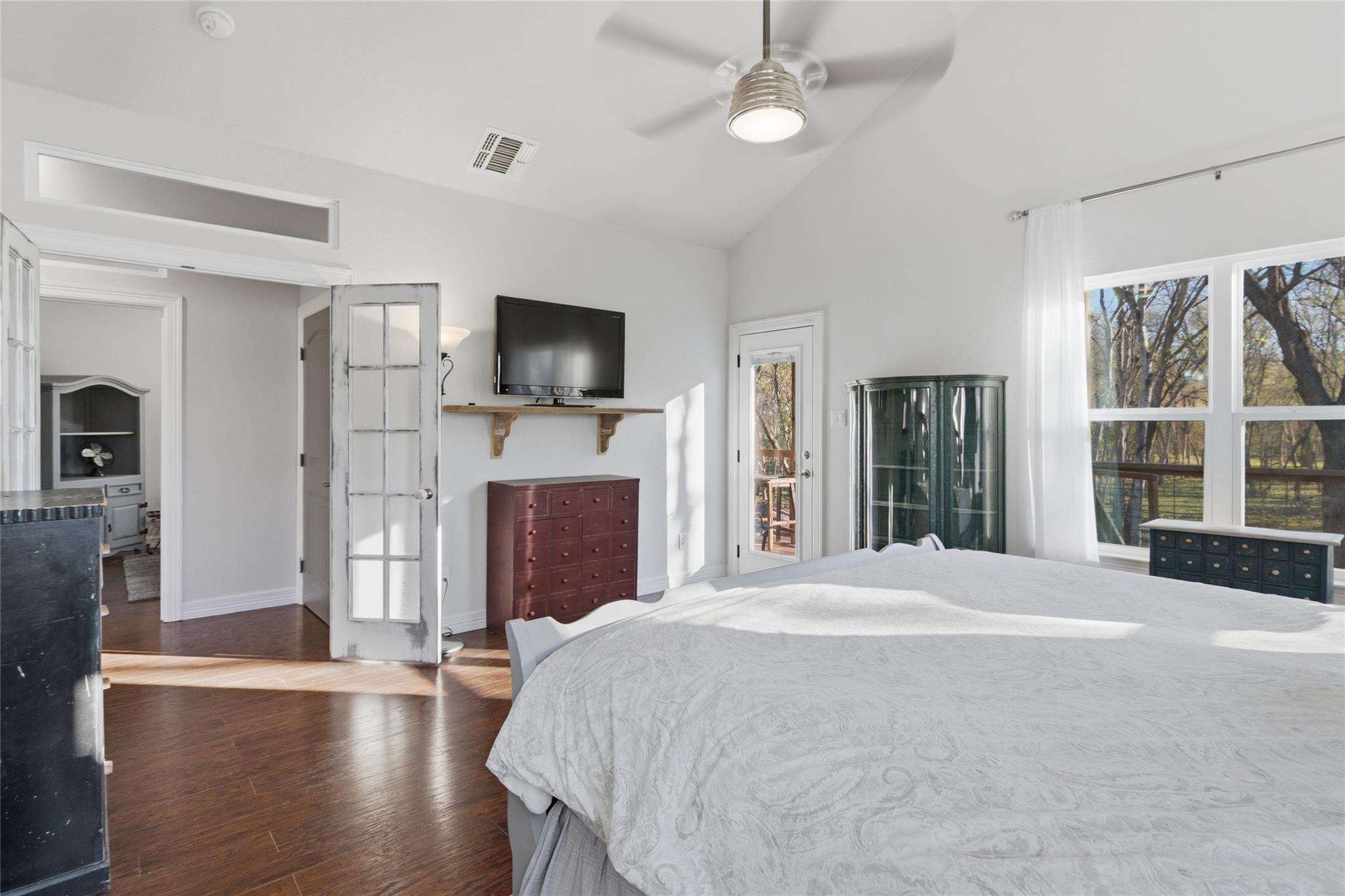 121 Lakeside DR photo 21