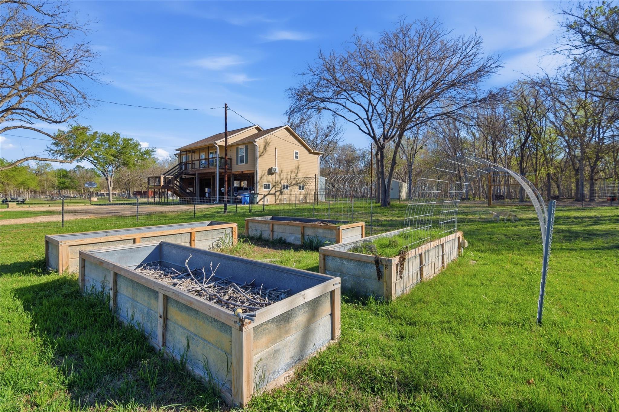 121 Lakeside DR photo 39