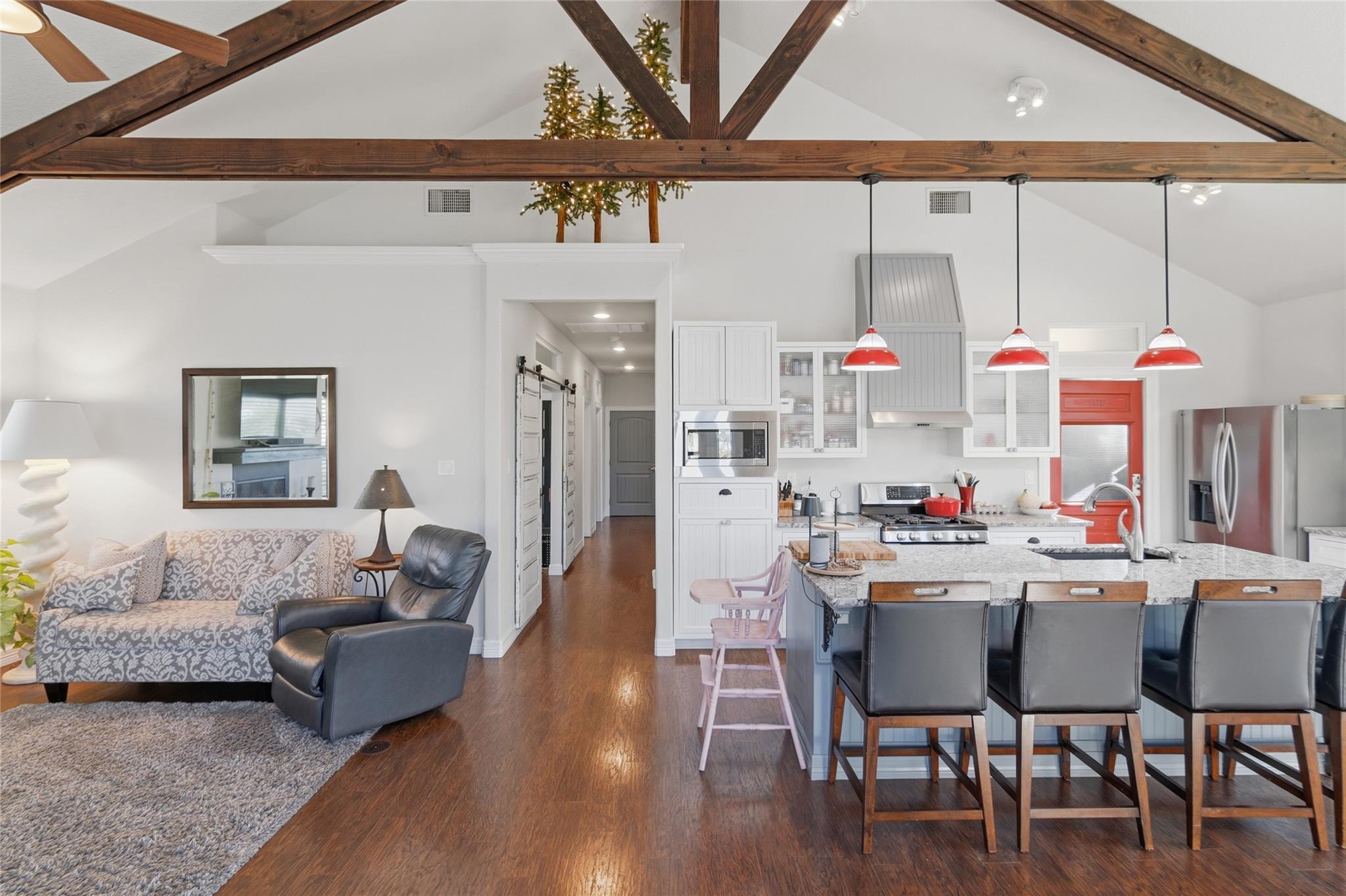 121 Lakeside DR photo 14