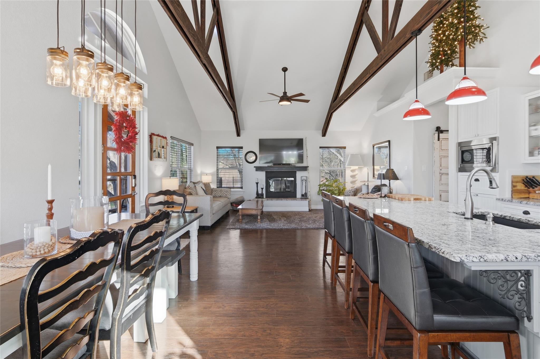 121 Lakeside DR photo 9