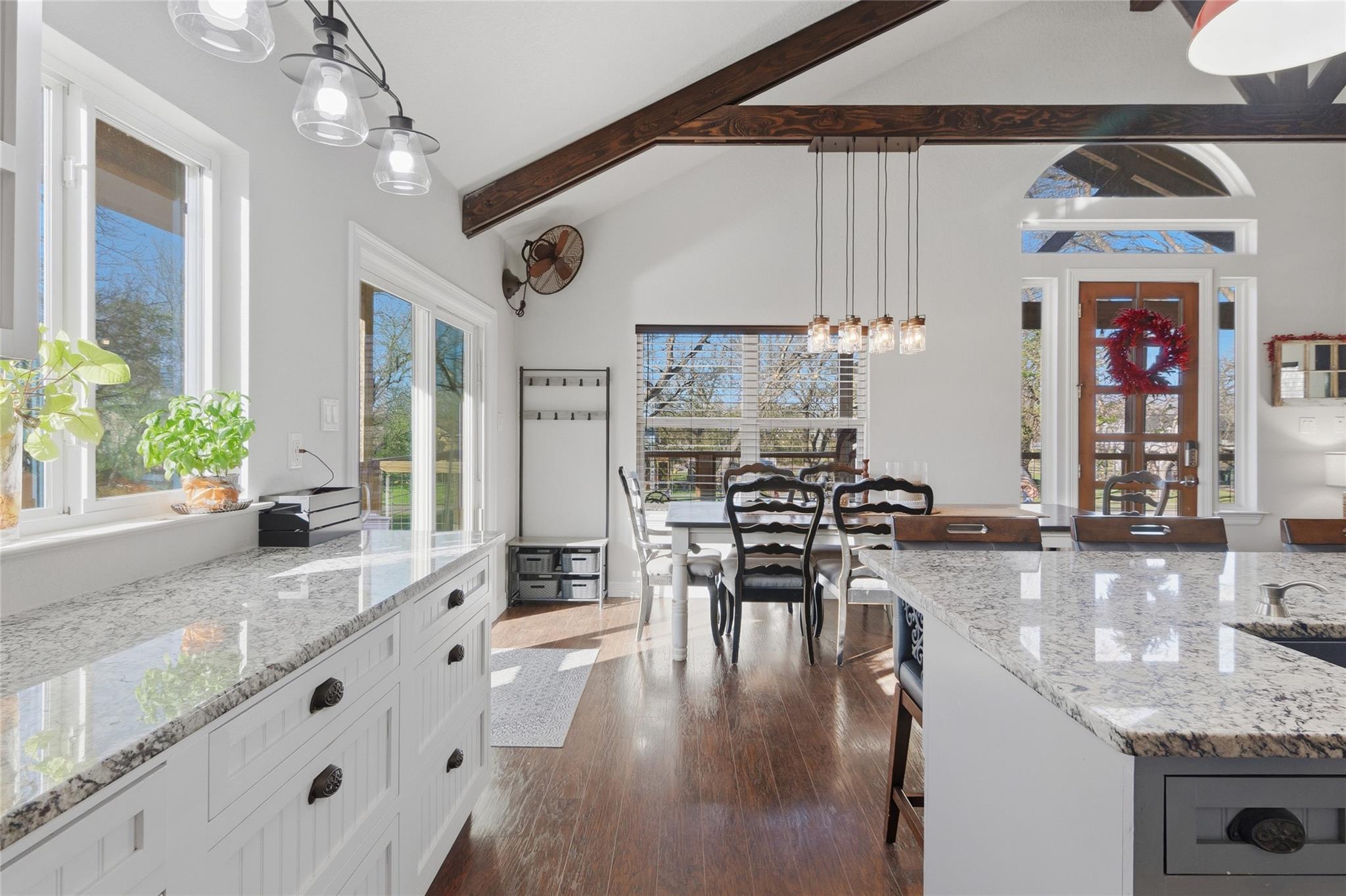 121 Lakeside DR photo 12