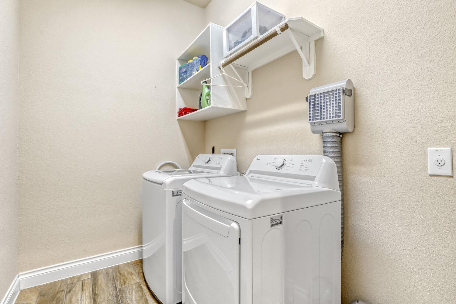 2416 BURBERRY LN photo 25