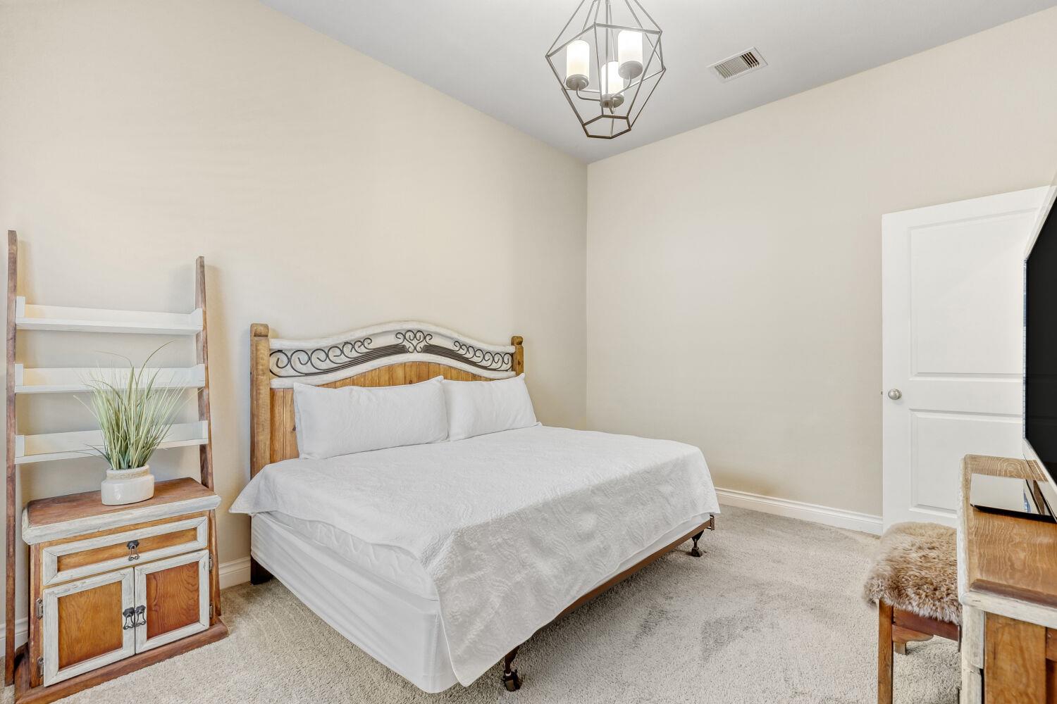 2416 BURBERRY LN photo 18