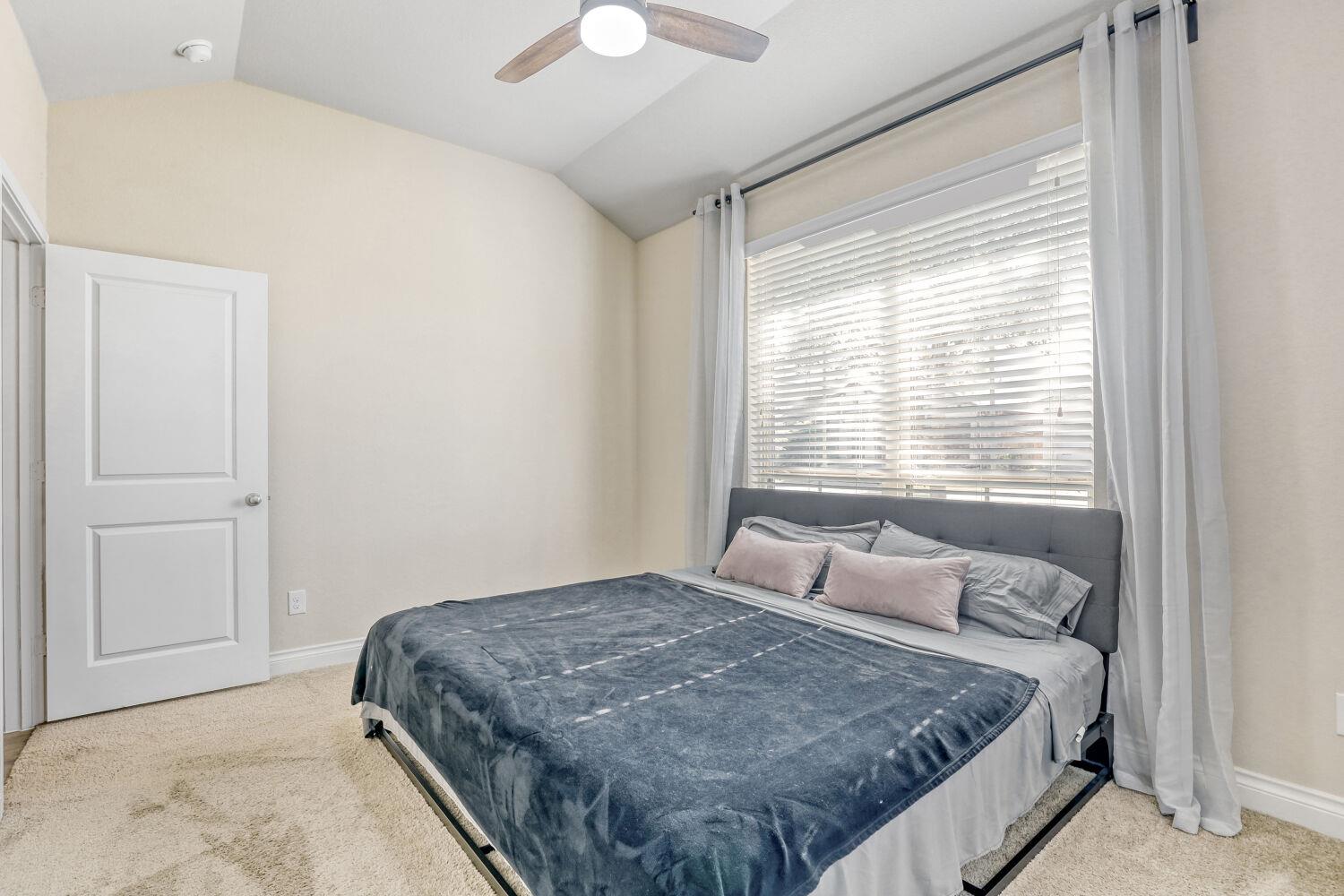 2416 BURBERRY LN photo 17