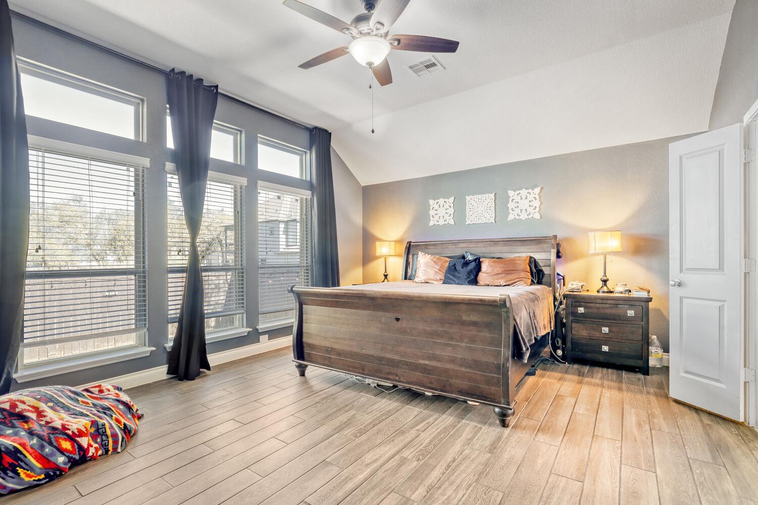 2416 BURBERRY LN photo 24