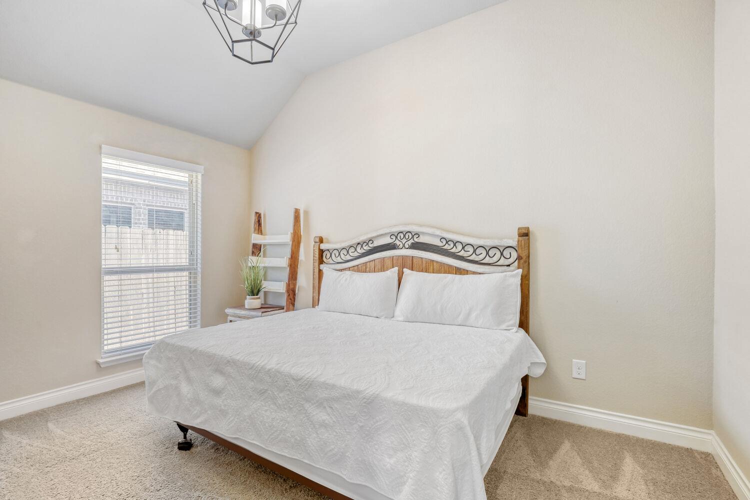 2416 BURBERRY LN photo 20