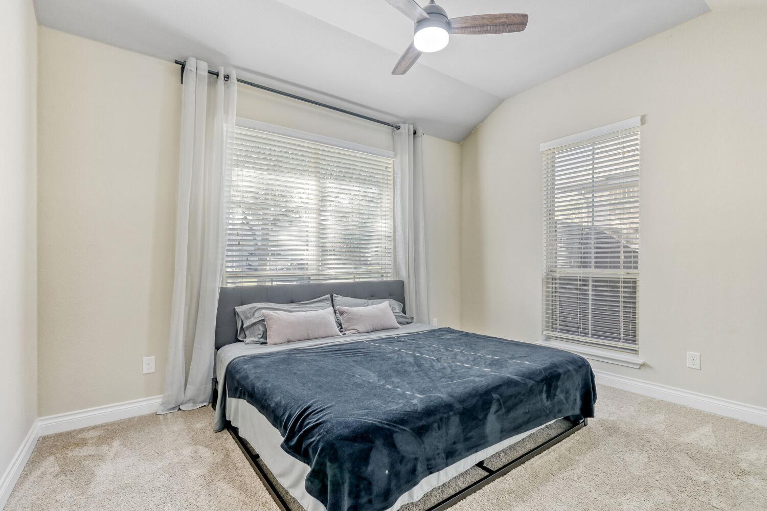 2416 BURBERRY LN photo 15