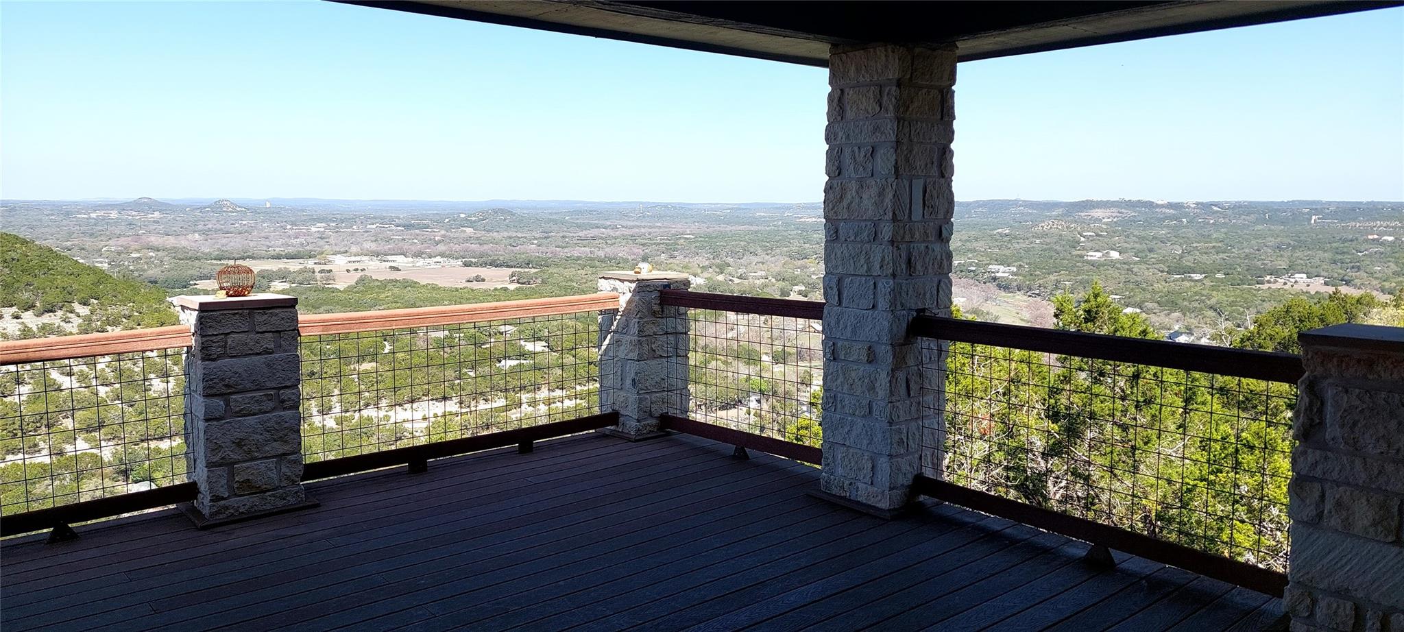 695 Sunset DR photo 25