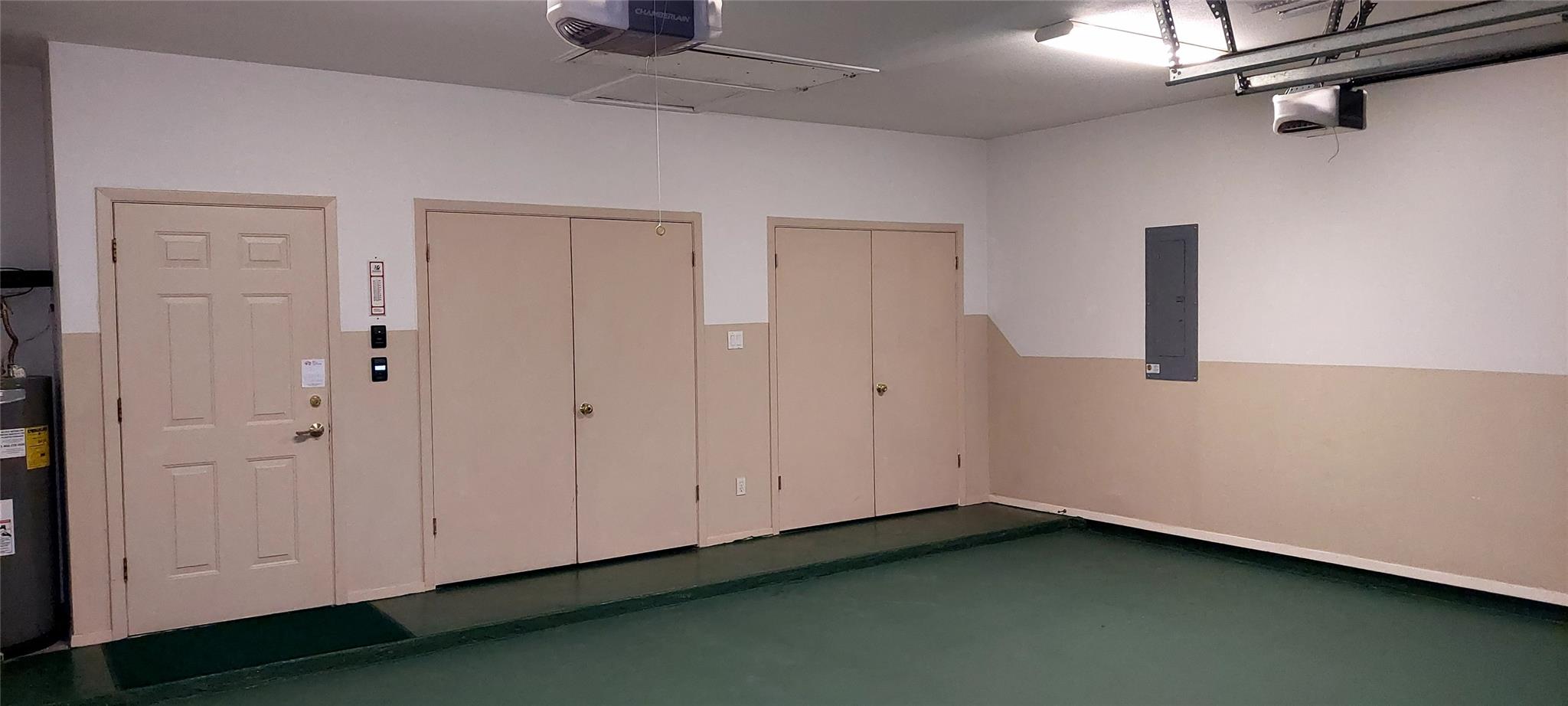 695 Sunset DR photo 33