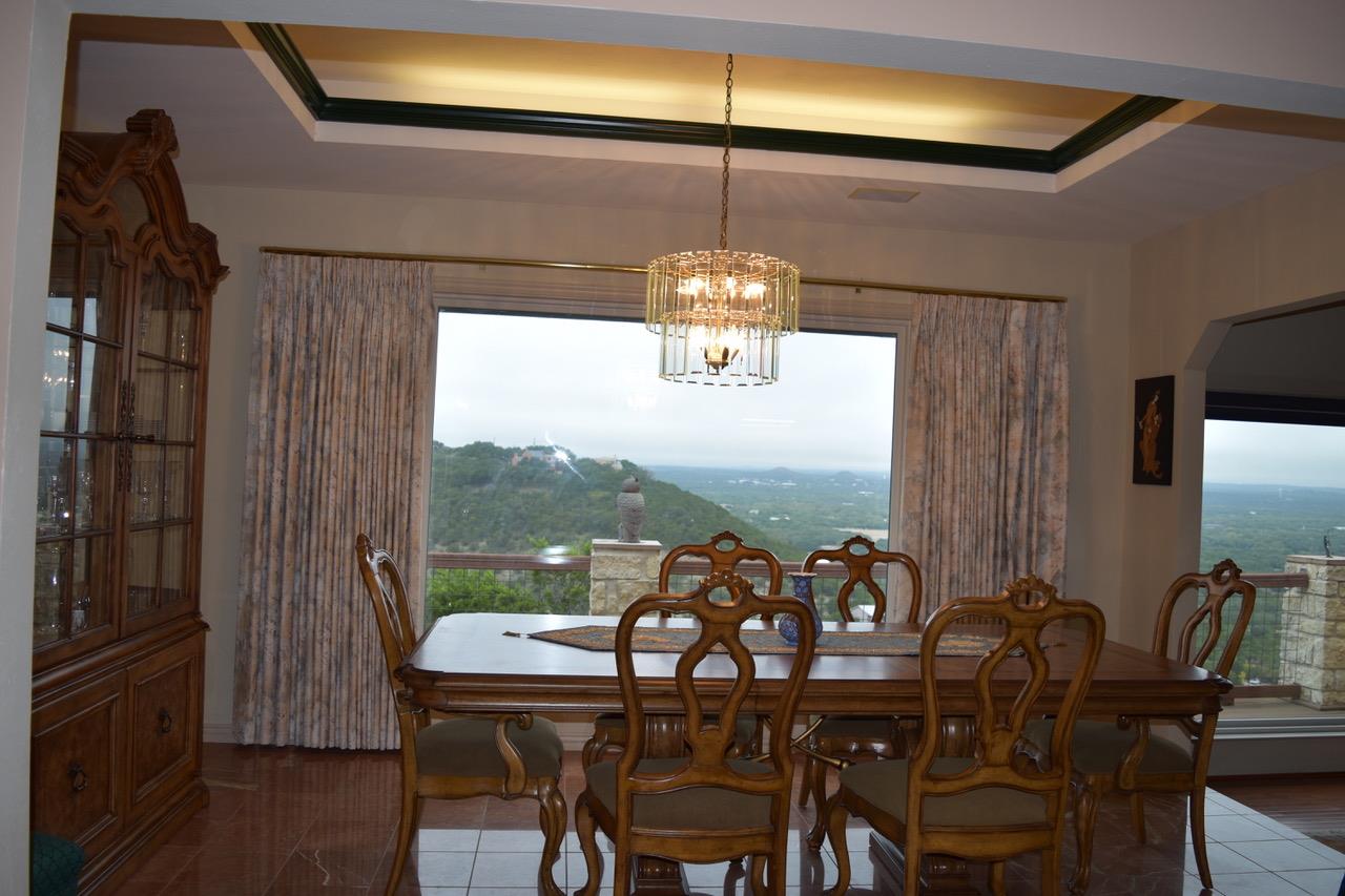 695 Sunset DR photo 11