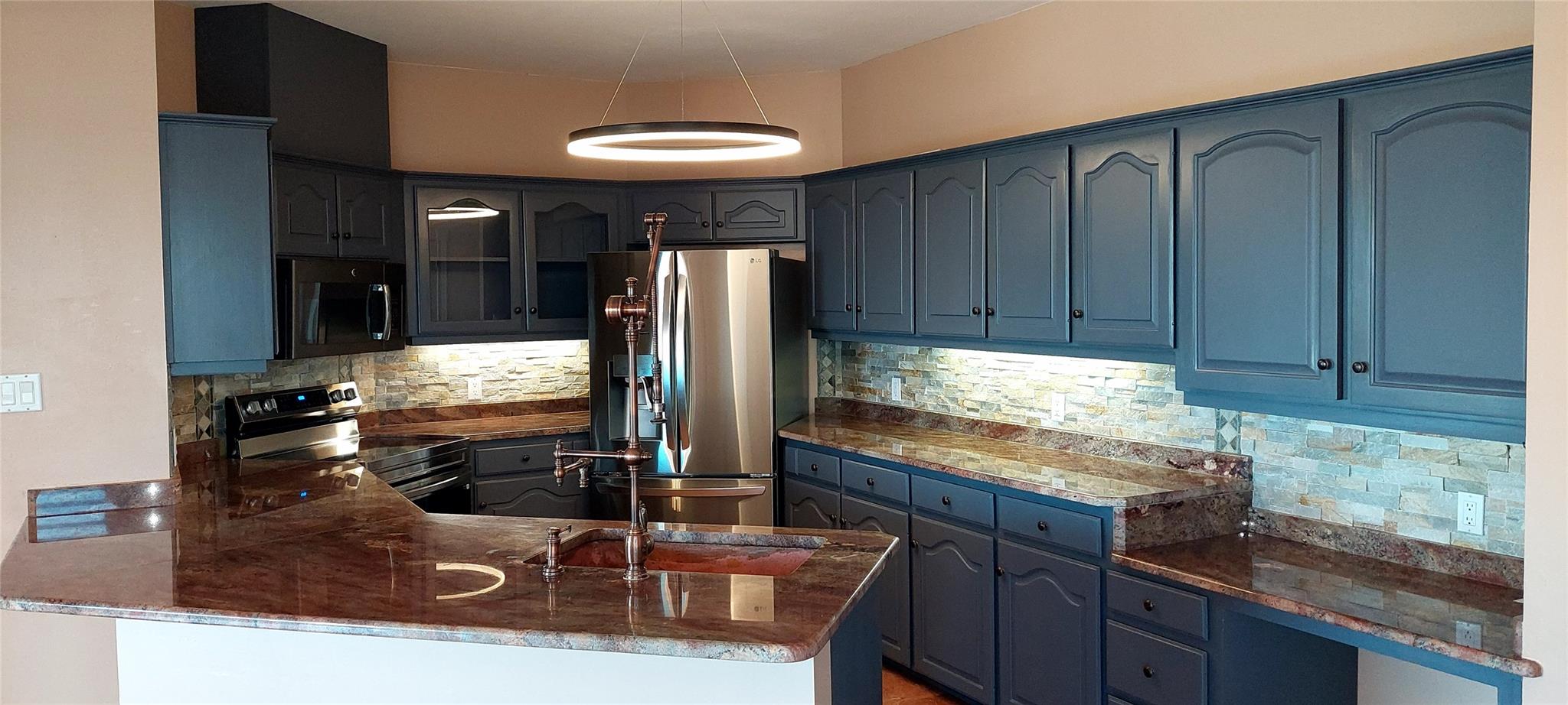 695 Sunset DR photo 15