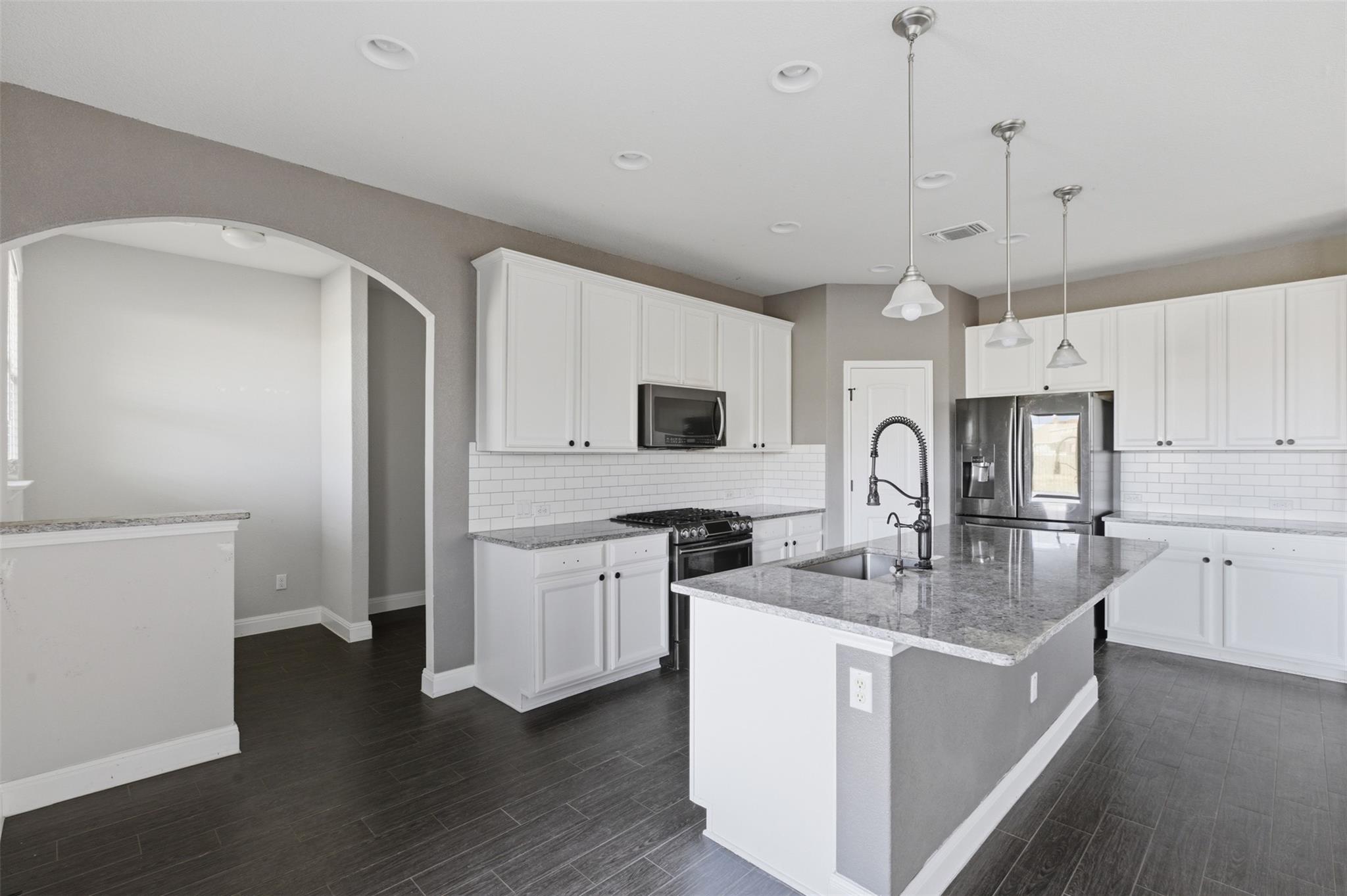 504 Andele WAY photo 15