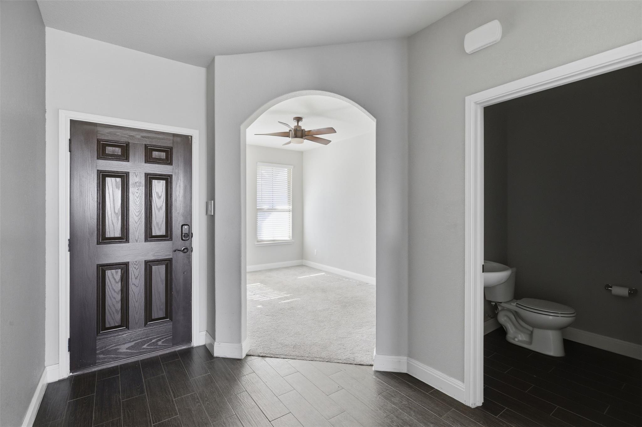 504 Andele WAY photo 3